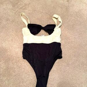 Follow Suit - The Pamela